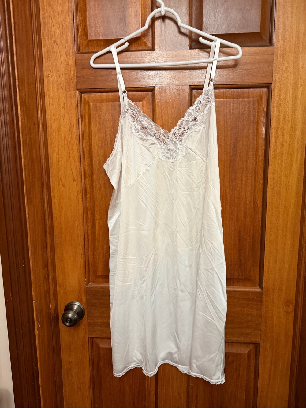 Adonna White Full Slip Lace Trim Adjustable Straps Nylon Women’s Size 46